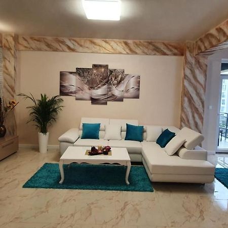 Casa Balliu Navodari Luaran gambar
