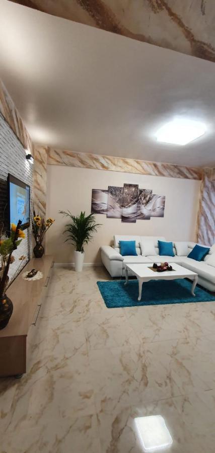 Casa Balliu Navodari Luaran gambar